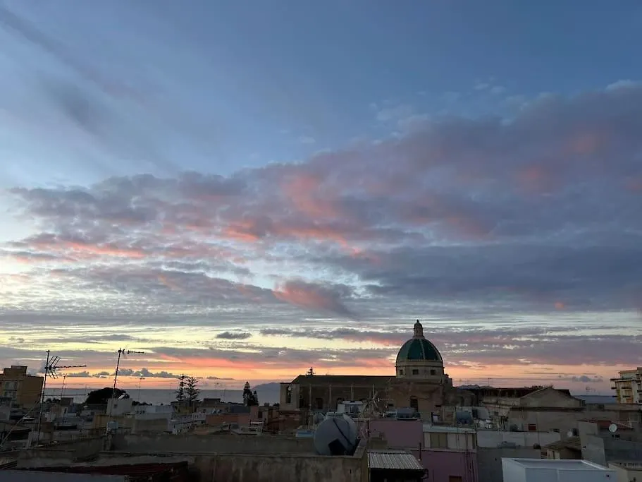 Sal Amar Appartamento Ristrutturato Di Recente In Centro Storico Marsala 0*,  Italië